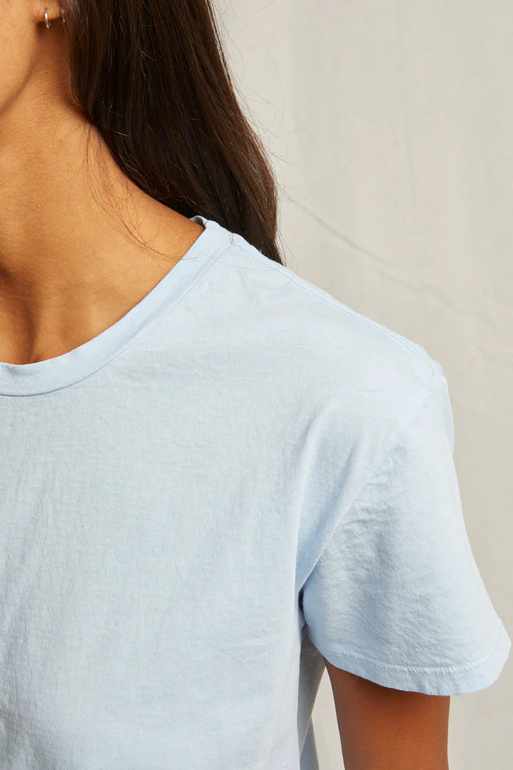 PERFECT WHITE TEE - HARLEY BOXY CREW SKY BLUE