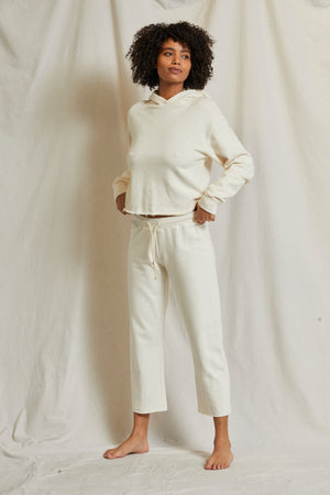 PERFECT WHITE TEE - JAMAICA IVORY STRAIGHT LEG SWEATS