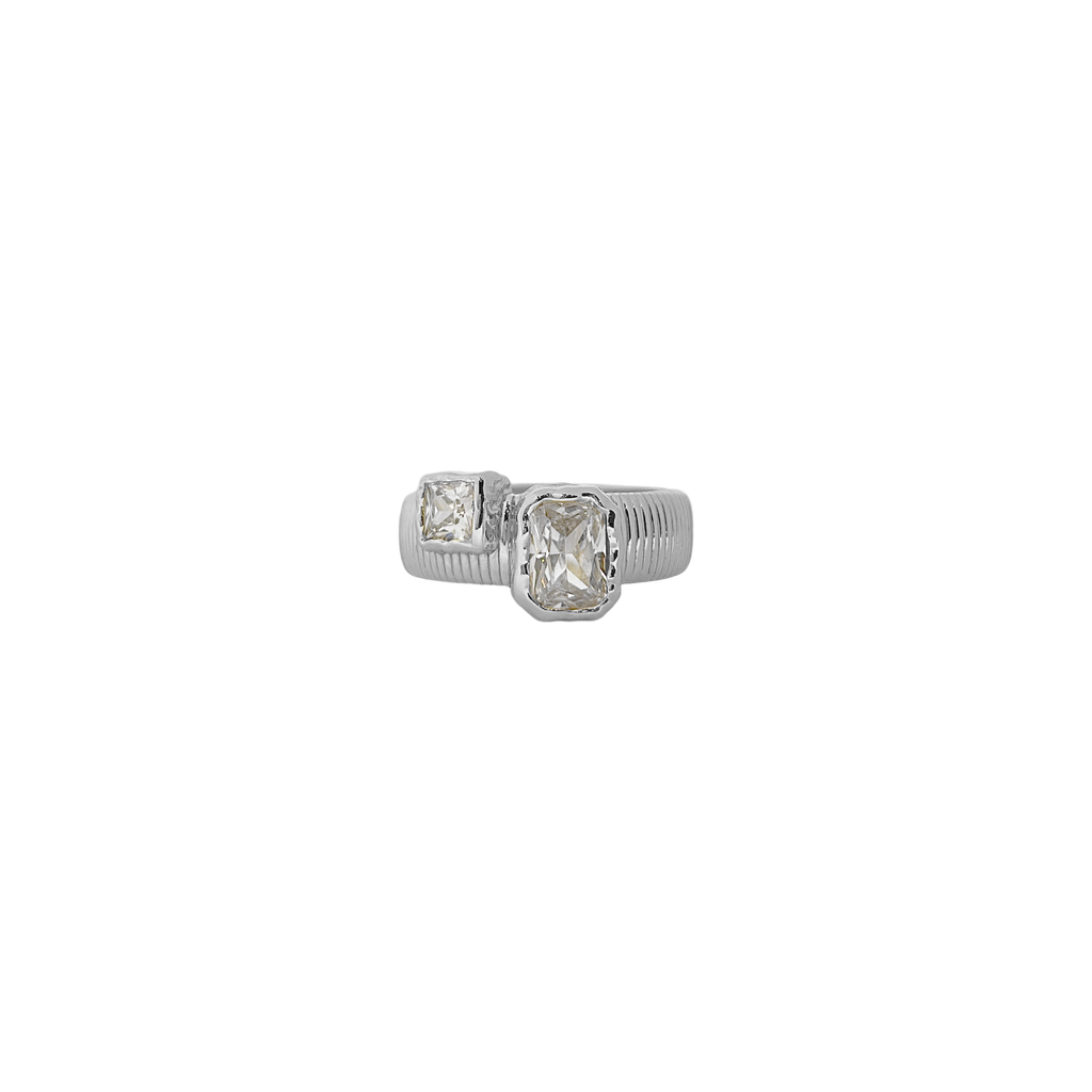 MOUNTAIN MOON - MAIA RING SLIVER