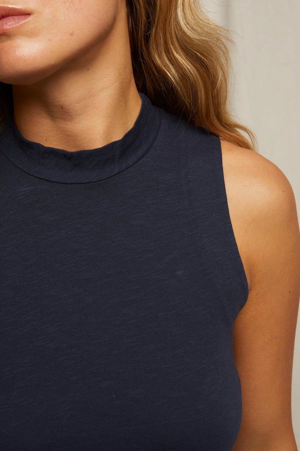 PERFECT WHITE TEE - PHOEBE JERSEY TANK NAVY