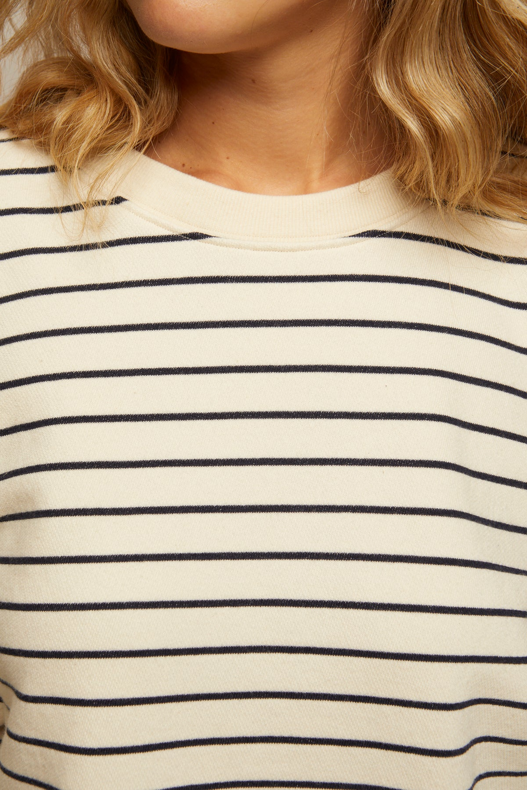 PERFECT WHITE TEE - NIALL FLEECE PULLOVER NAVY STRIPE