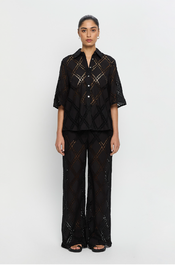 KIVARI - IZZY SHIRT BLACK