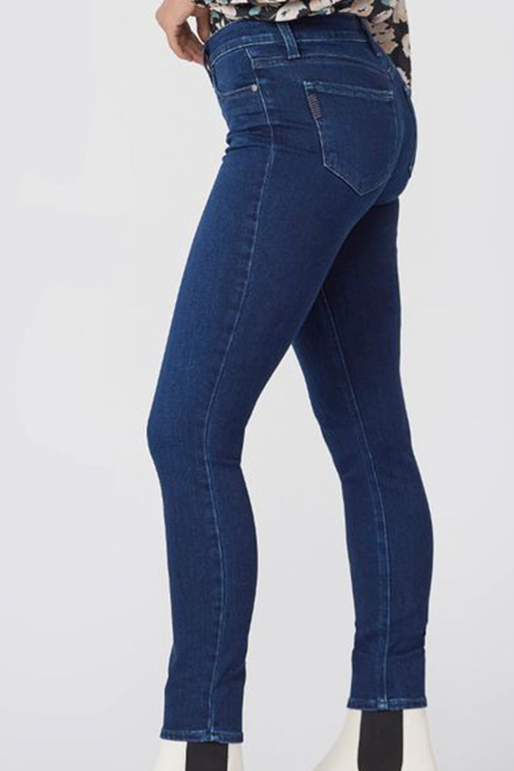 PAIGE MUSE MODEL denim blue jeans